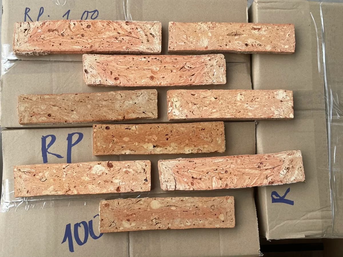 Gạch cổ ruột ốp tường 5x20-21 cm ốp trang trí - 2 mặt ruột